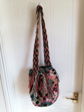 Load image into Gallery viewer, Authentic Handmade Mochilas Wayuu Bags - Montserrate 5