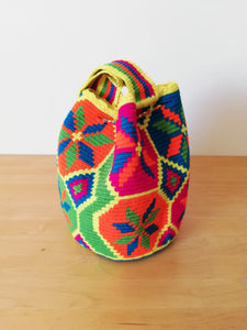 Authentic Handmade Mochilas Wayuu Bags - Medium Uno