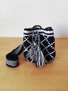 Authentic Handmade Mochilas Wayuu Bags - Small Black 15