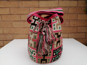 Authentic Handmade Mochilas Wayuu Bags - Mediana Cinco