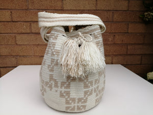 Authentic Handmade Mochilas Wayuu Bags - Mediana Tres