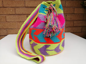 Authentic Handmade Mochilas Wayuu Bags - Mediana Dos