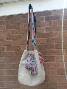 Authentic Handmade Mochilas Wayuu Bags - Unicolor Blanca