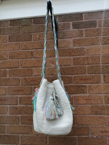 Authentic Handmade Mochilas Wayuu Bags - Unicolor Blanca