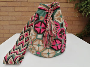 Authentic Handmade Mochilas Wayuu Bags - Montserrate 1