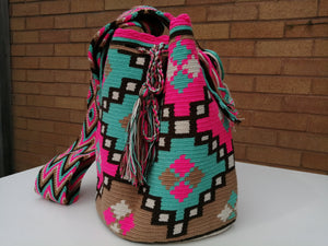 Authentic Handmade Mochilas Wayuu Bags - Feria 3