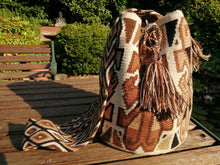 Load image into Gallery viewer, Authentic Bags Mochilas Wayuu - Café Tribe
