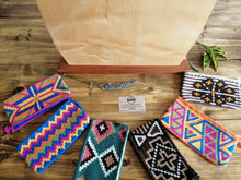 Load image into Gallery viewer, Unique &amp; Authentic Purses Wayuu - Large 3