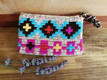 Load image into Gallery viewer, Unique &amp; Authentic Purses Wayuu - Small 3