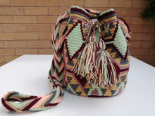 Load image into Gallery viewer, Authentic Handmade Mochilas Wayuu Bags - Mediana Suba