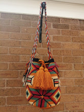 Load image into Gallery viewer, Cross-body Handmade Bags Mochilas Wayuu Collection Caribe - Arena