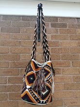 Load image into Gallery viewer, Handmade Cross-body Bags Mochilas Wayuu Collection Andes - Candelaría