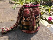Load image into Gallery viewer, Handmade Cross-body Bags Mochilas Wayuu Collection Andes - Centro