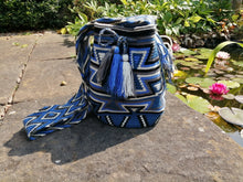 Load image into Gallery viewer, Handmade Cross-body Bags Mochilas Wayuu Collection Oceano Azul - Bolívar