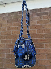 Load image into Gallery viewer, Handmade Cross-body Bags Mochilas Wayuu Collection Oceano Azul - El Laguito