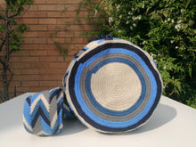 Load image into Gallery viewer, Authentic Handmade Mochilas Wayuu Bags - Cielo Siete