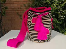 Load image into Gallery viewer, Authentic Handmade Mochilas Wayuu Bags - Rosa Tres