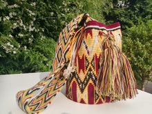 Load image into Gallery viewer, Authentic Handmade Mochilas Wayuu Bags - Guajira Seis