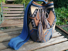 Load image into Gallery viewer, Unique Handmade Mochilas Wayuu Bags - Riohacha Uno