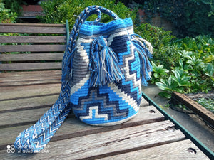 Authentic Handmade Bags Mochilas Wayuu CARNAVAL COLLECTION MEDIANA Siyupaha