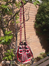 Load image into Gallery viewer, Authentic Handmade Bags Mochilas Wayuu CARNAVAL COLLECTION MEDIANA Toromahana