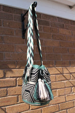 Load image into Gallery viewer, Original Handmade Bags Mochilas Wayuu  Collection Bonita II