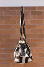 Load image into Gallery viewer, Original Handmade Bags Mochilas Wayuu  Collection Bonita XIII